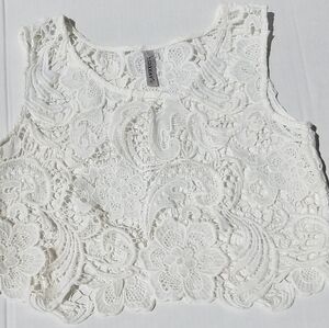 Moxeay Floral Lace Accent Tank
Top